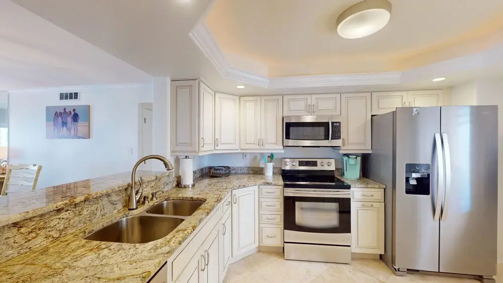 Sandarac 502b: Beachfront 3br Condo W/ Pool & Views 3 Bedroom Condo
