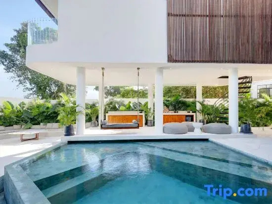 Luxury 5BR River Villa