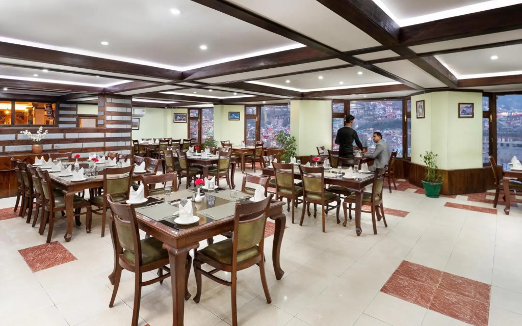 OYO 12270 Hotel Shobla Royale