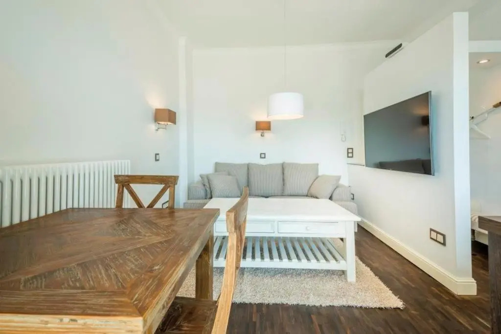 "Villa Anker" 1 Etage - links