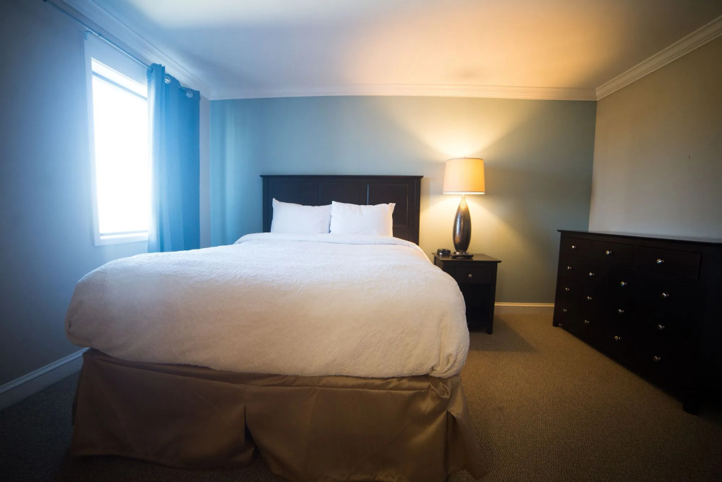 Bask Hotel at Big Rock Landing