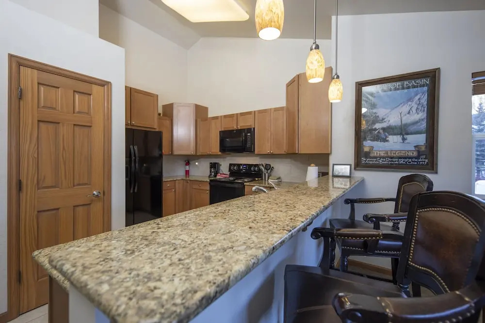 Streamside Lane Condos by CRMR