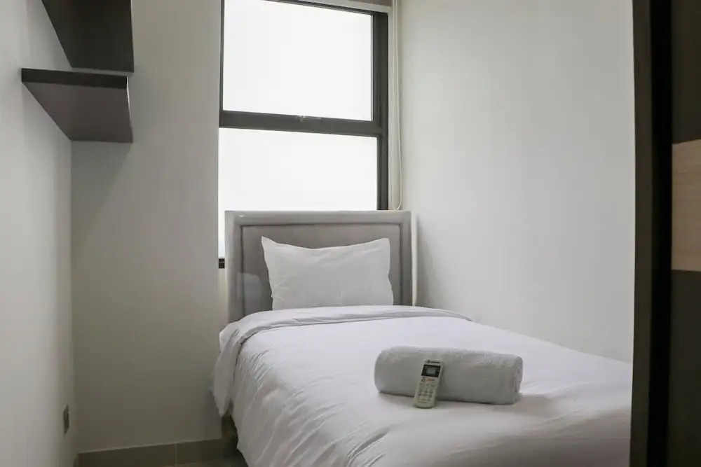 Comfort And Cozy Stay 2Br At 29Th Floor Transpark Cibubur Apartment