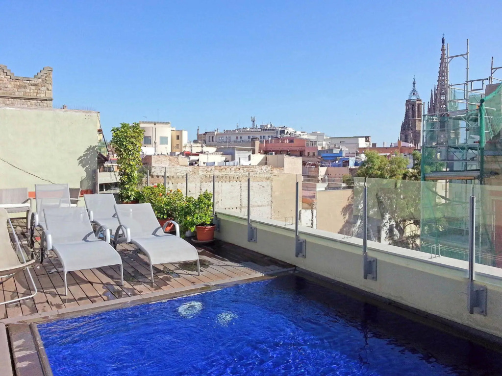 Aspasios Catedral Apartments