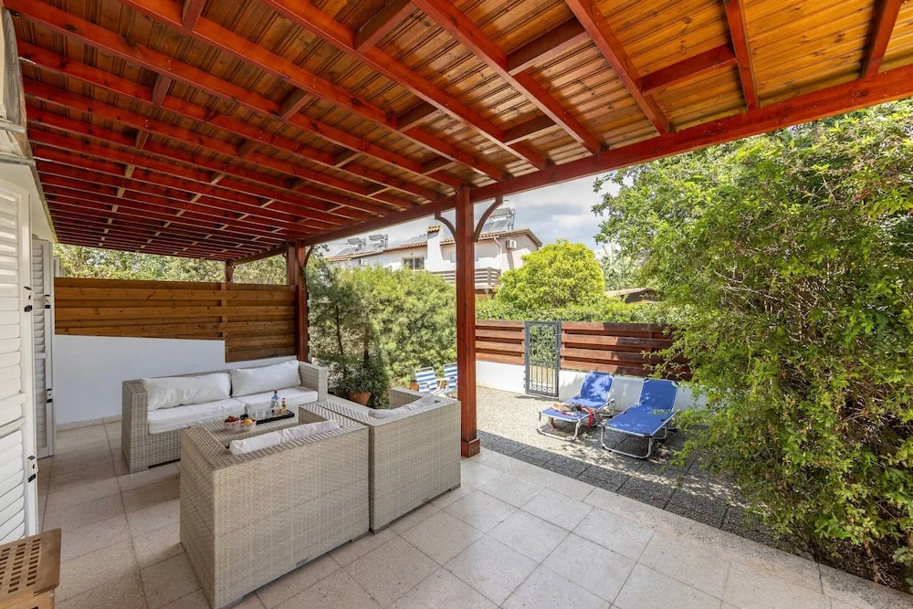 Larnaca Seaside Villa Marina 44