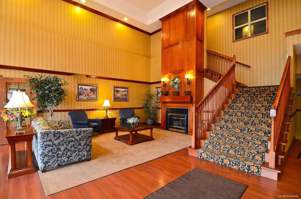 Executive Inn & Suites