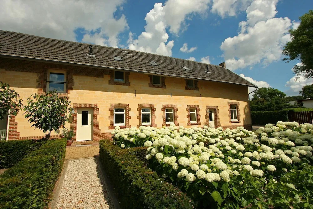 Wijlre Farmhouse stay