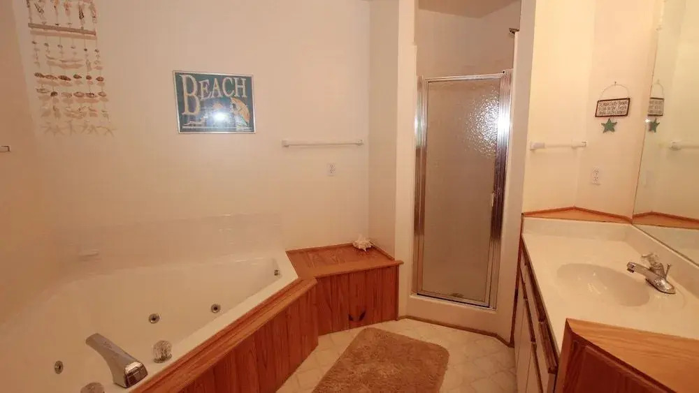 Stress Free Zone - 4 Br home by RedAwning
