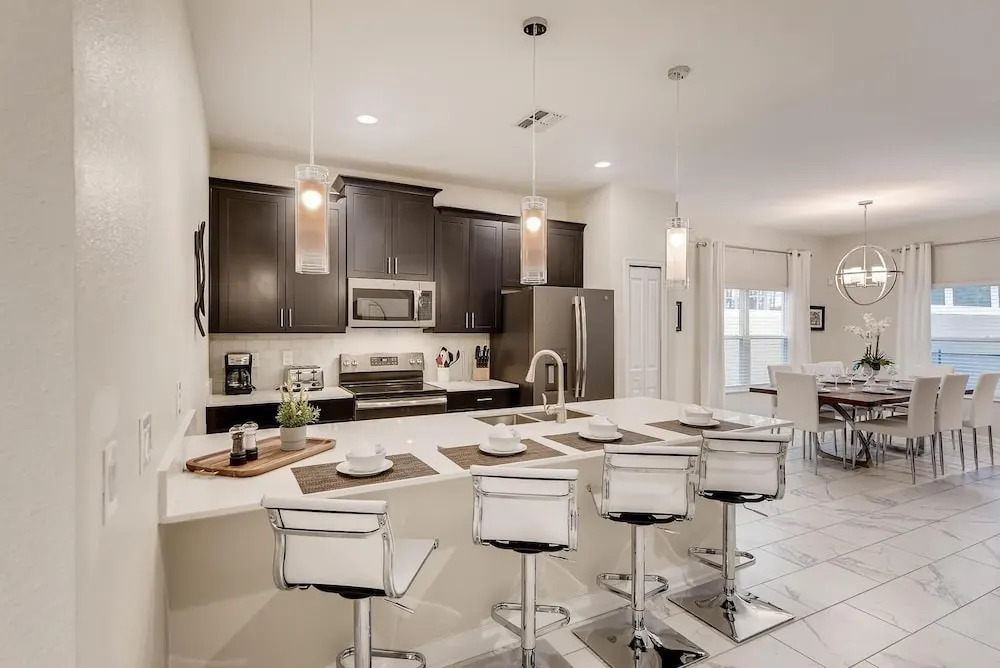 412 OC - 5BR Home Bliss: Private Pool - Sleeps 12