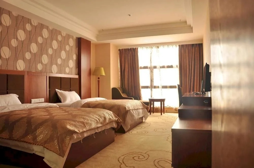 Yinlong Hotel