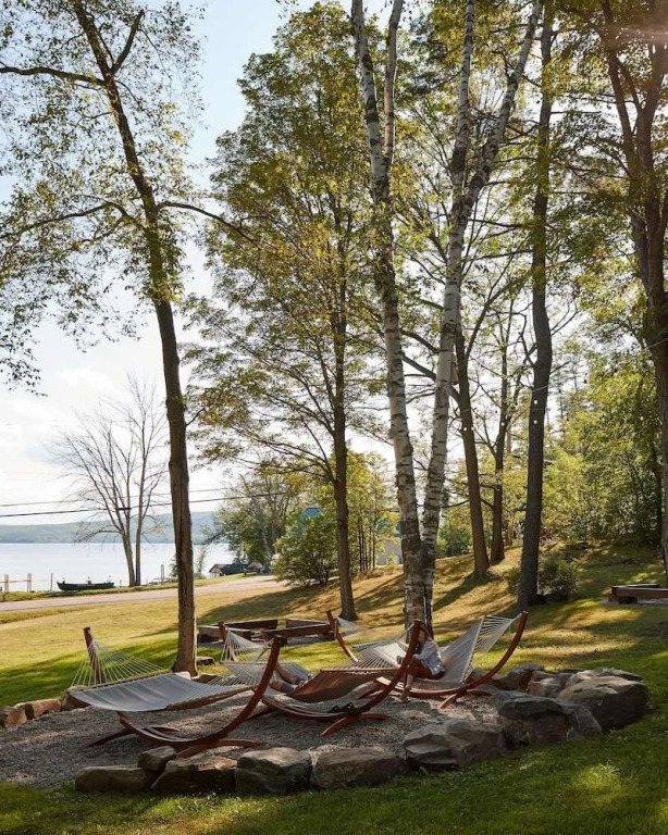 Somewhere Inn Calabogie Boutique Hotel