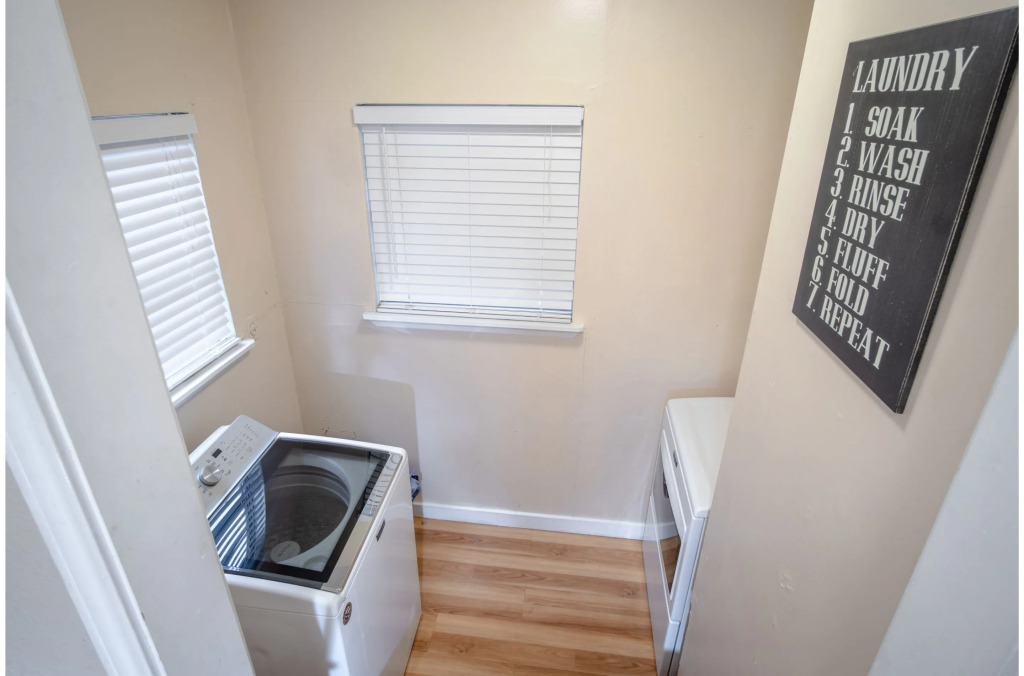 The Highland House 5BR Huge Patio 2 miles to DT