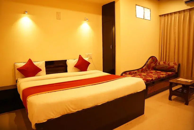 hotel vatsalya