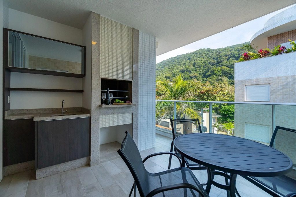 Varandas do Atlântico - Confortável Apartamento em Condo Pé na Areia