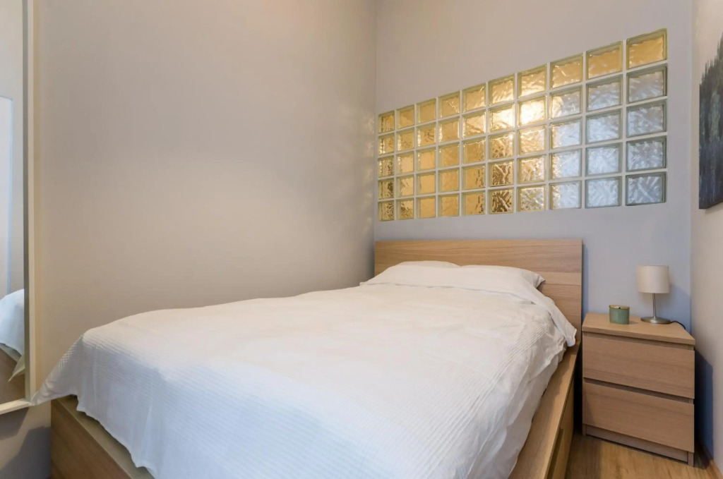I30 Studio Apartment In Central Location.