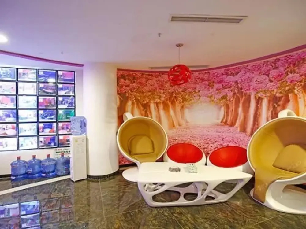 Romantic Love Theme Hotel