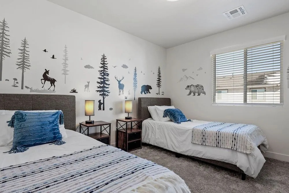 Bliss Flagstaff 55 3 Bedroom Townhouse by RedAwning