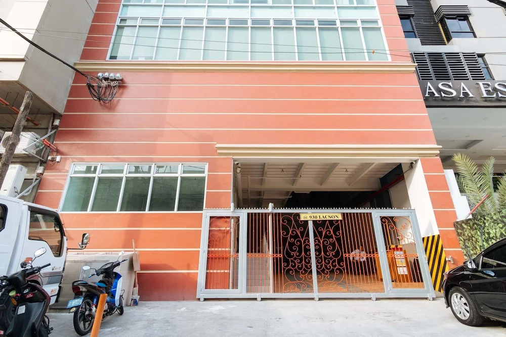 RedDoorz Plus near UST Manila