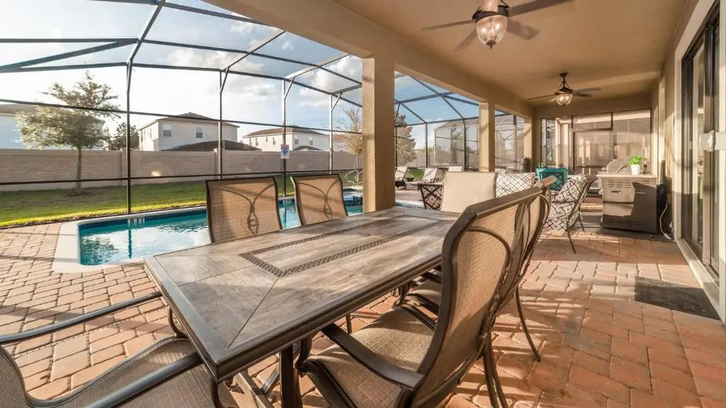 Champion Gates Resort 8 Bed Games Room Water Park Restaurant and Much More