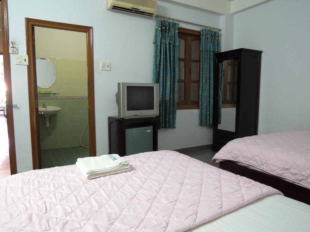 Ngan Pho Hotel