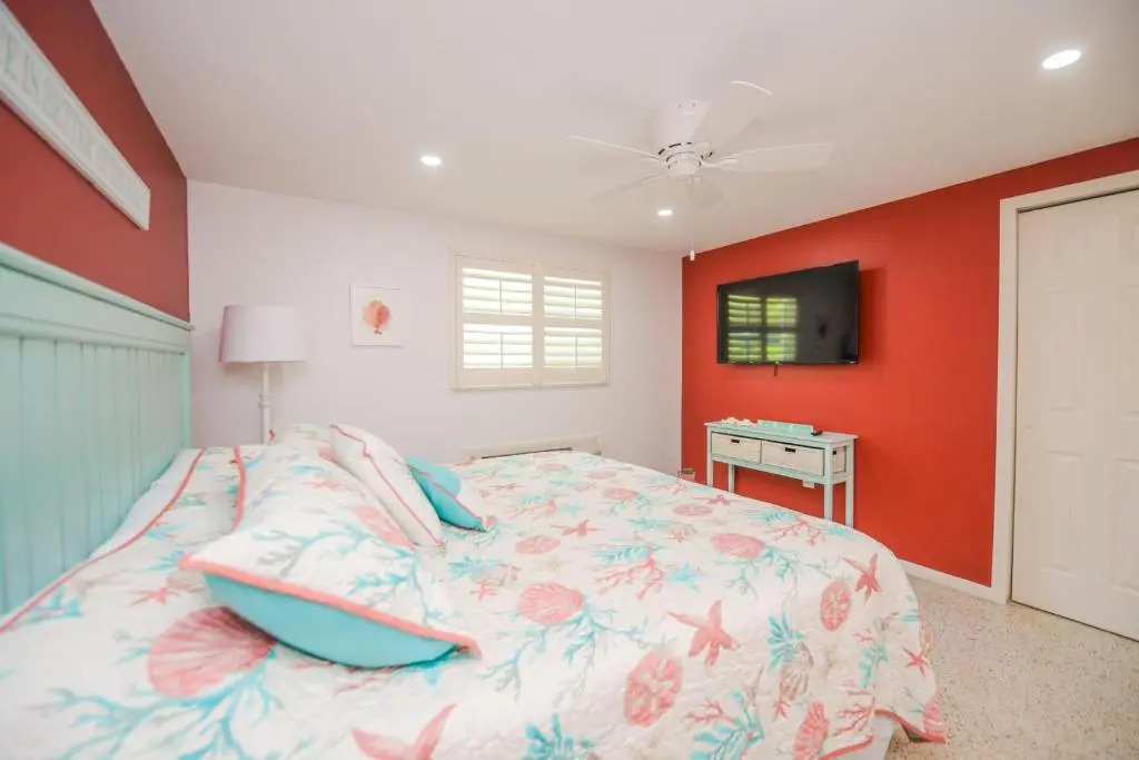 Captain's Quarters at Anna Maria Island Inn