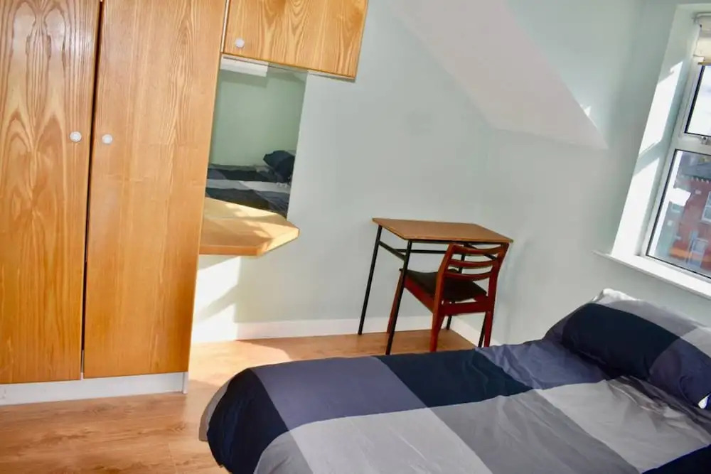 1 Bedroom Home in Dublin with Parking