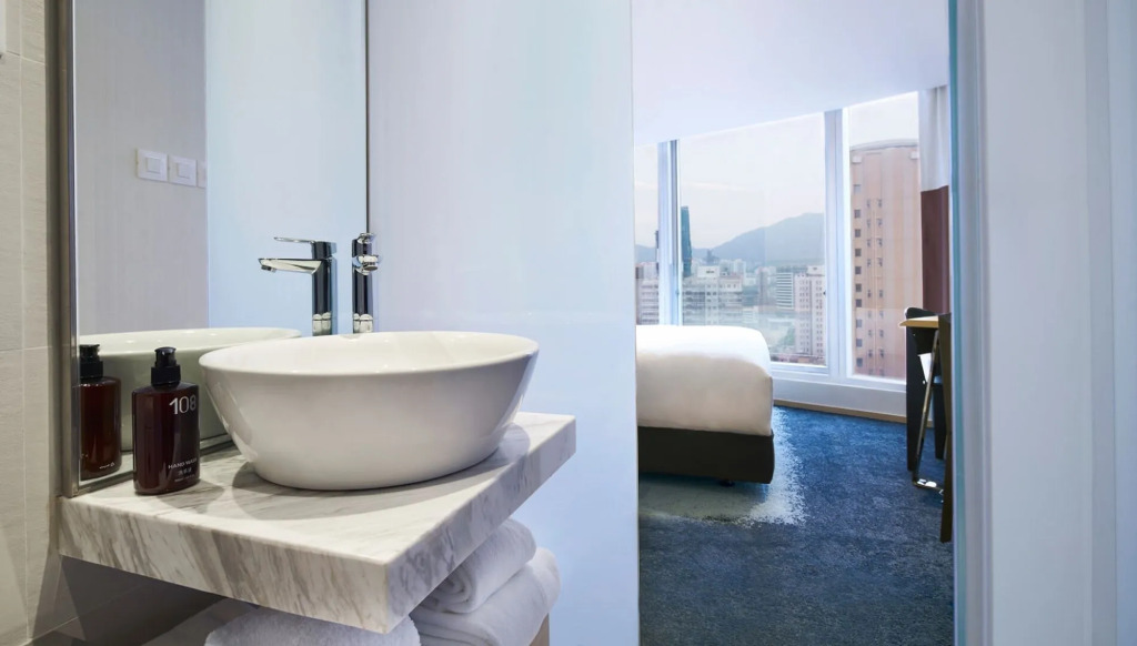 Hotel 108, Hong Kong