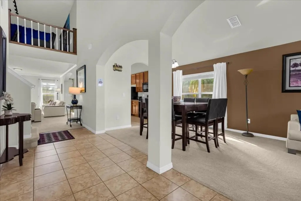 4 Bedrooms 3 Bathrooms Veranda Palms 4461 Np