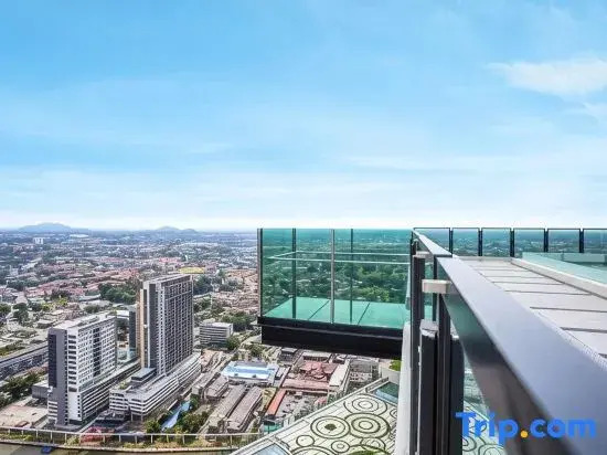 NEW! The Shore l 3BR l 6-11pax l Direct Mall Access | Jonker Street by Jay Stay Management