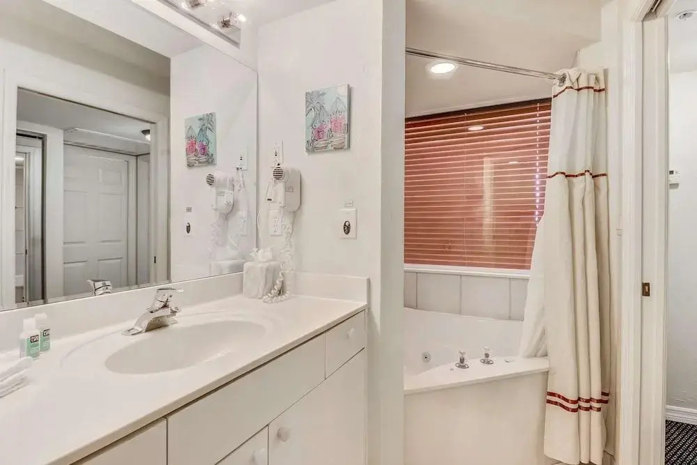 Lovers Key Resort 802