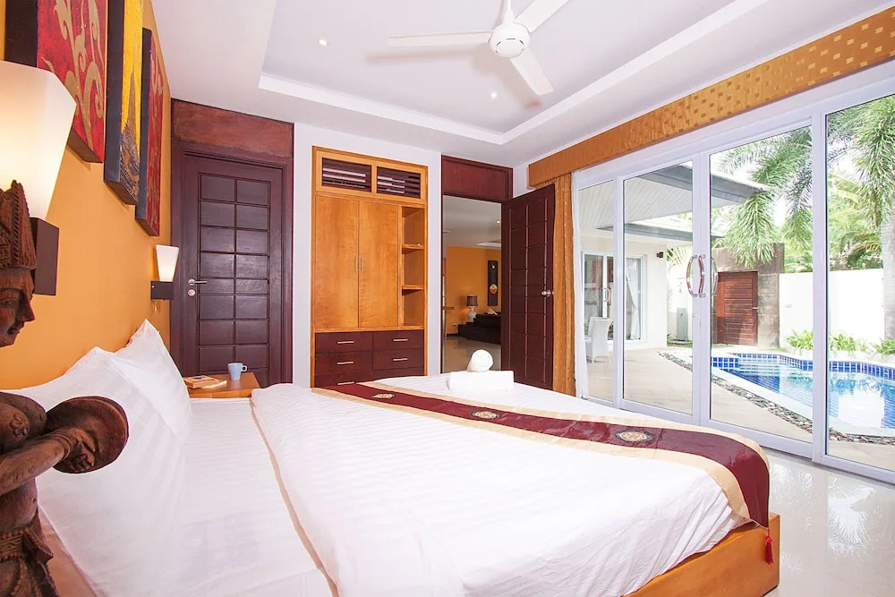 Villa Lipalia 104 Private pool villa with 1 bedroom at Lipa Noi
