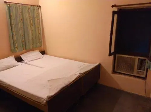 Mishra Guest House