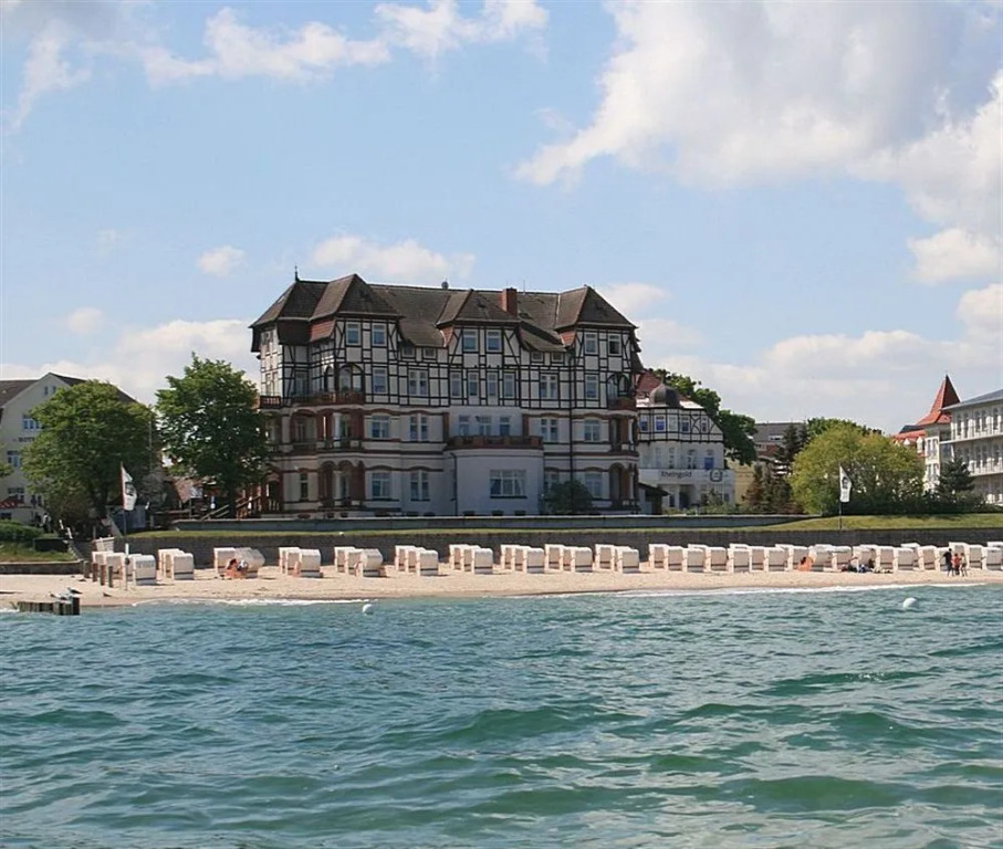 Meergut Hotels