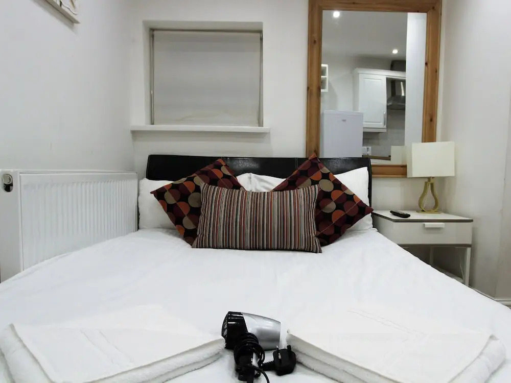 Leyton Rooms
