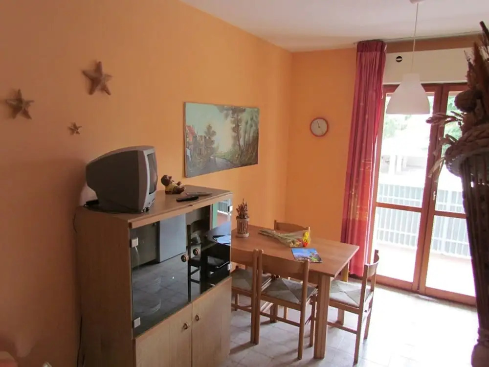 Enjoy a Lovely Flat With Pool