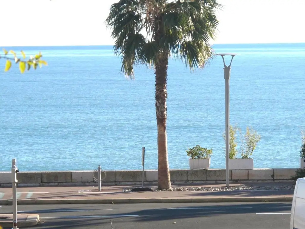 La Croix Du Sud