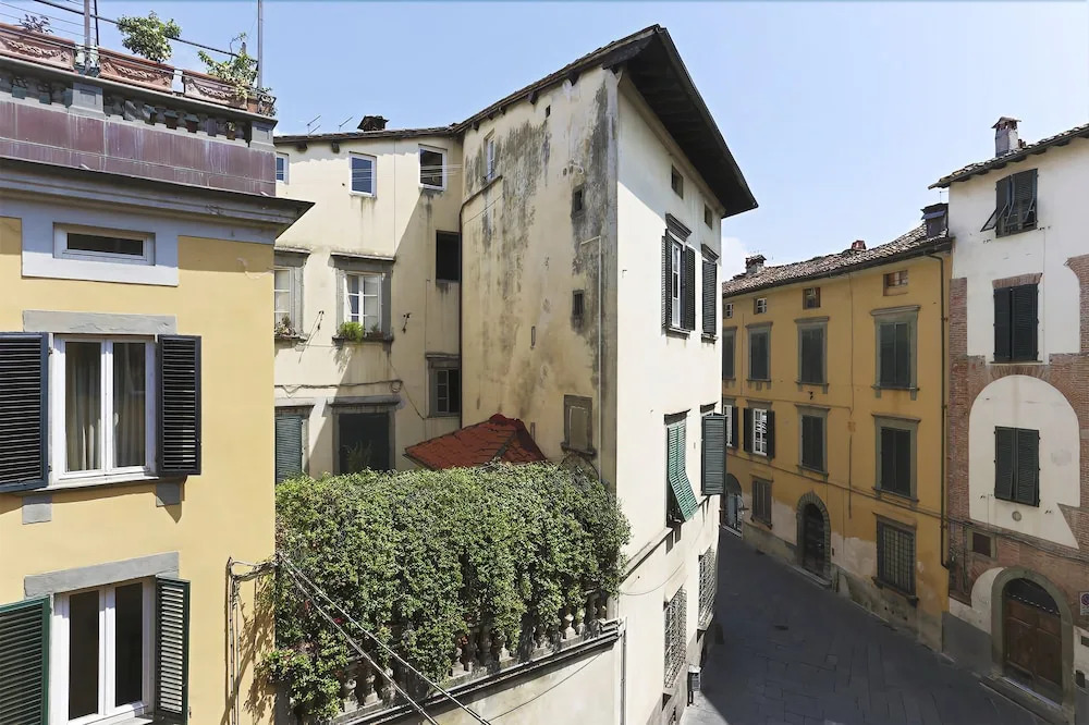 Annetta by Vacation in Lucca