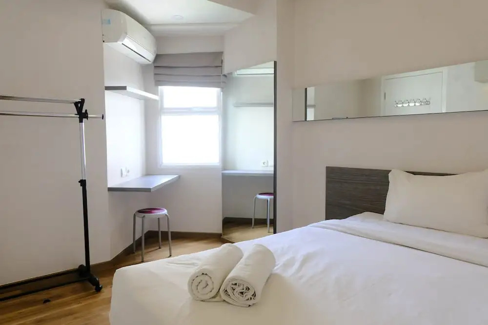 Homey 1Br At Apartment Parahyangan Residence