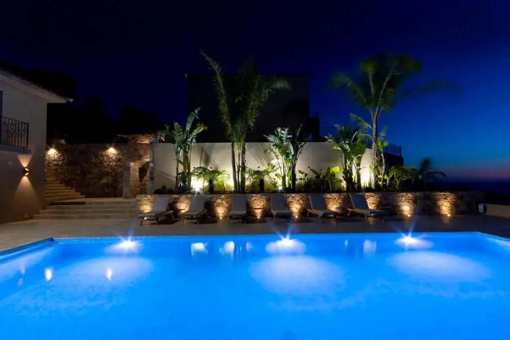 Résidence Omigna, Spacious Luxury Apartments, Cargese, Corse du Sud