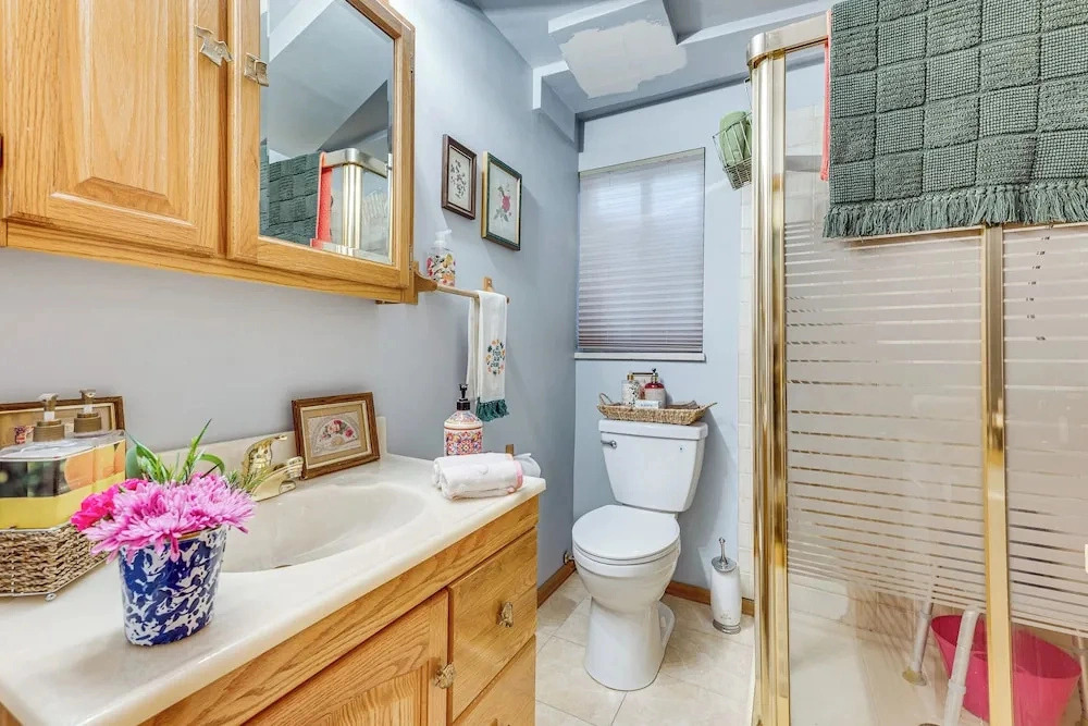 Eclectic Multi-level Charmer! 2 Mi to CU Boulder