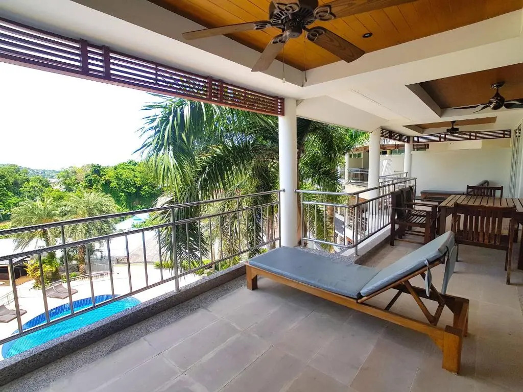 Spacious apartment with Ocean view in Panwa