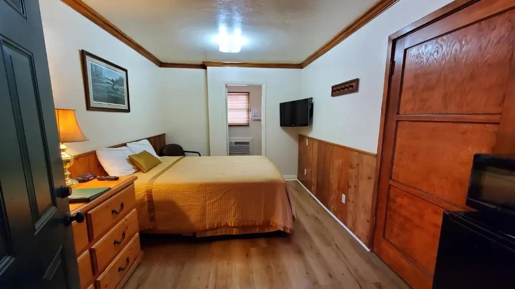 Kernville Inn