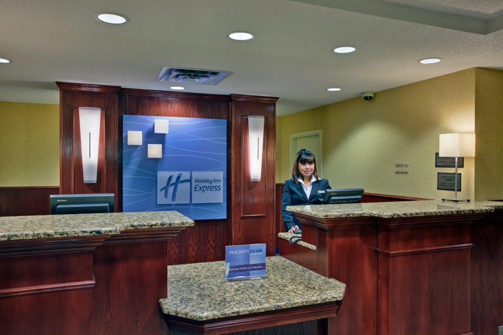 Holiday Inn Express Hotel & Suites-Hinton by IHG