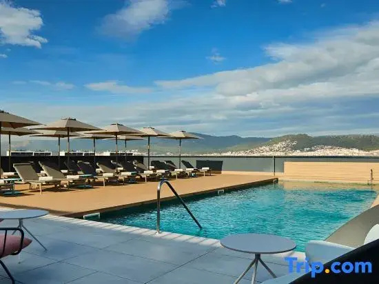 Maria House-The Style Airport Barcelona