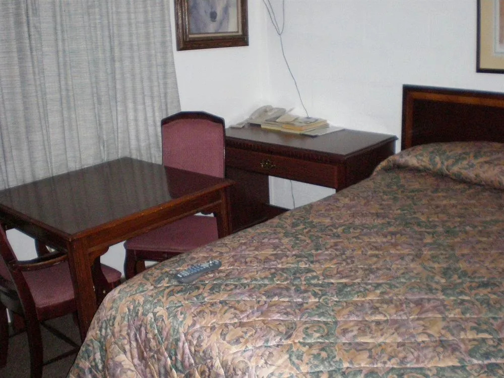 Quail Run Motor Inn