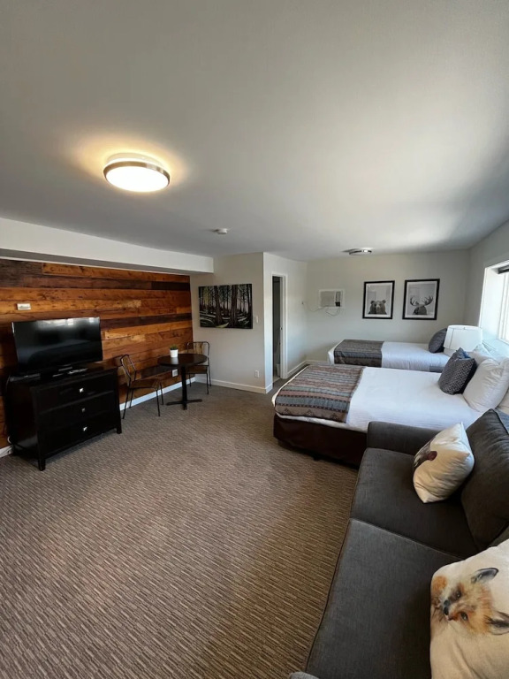 Snow Valley Lodging