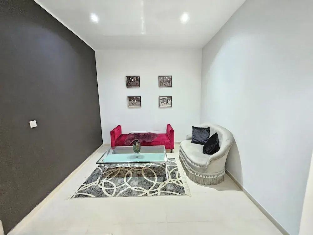 Stylish Luxe House with Garden Marsa