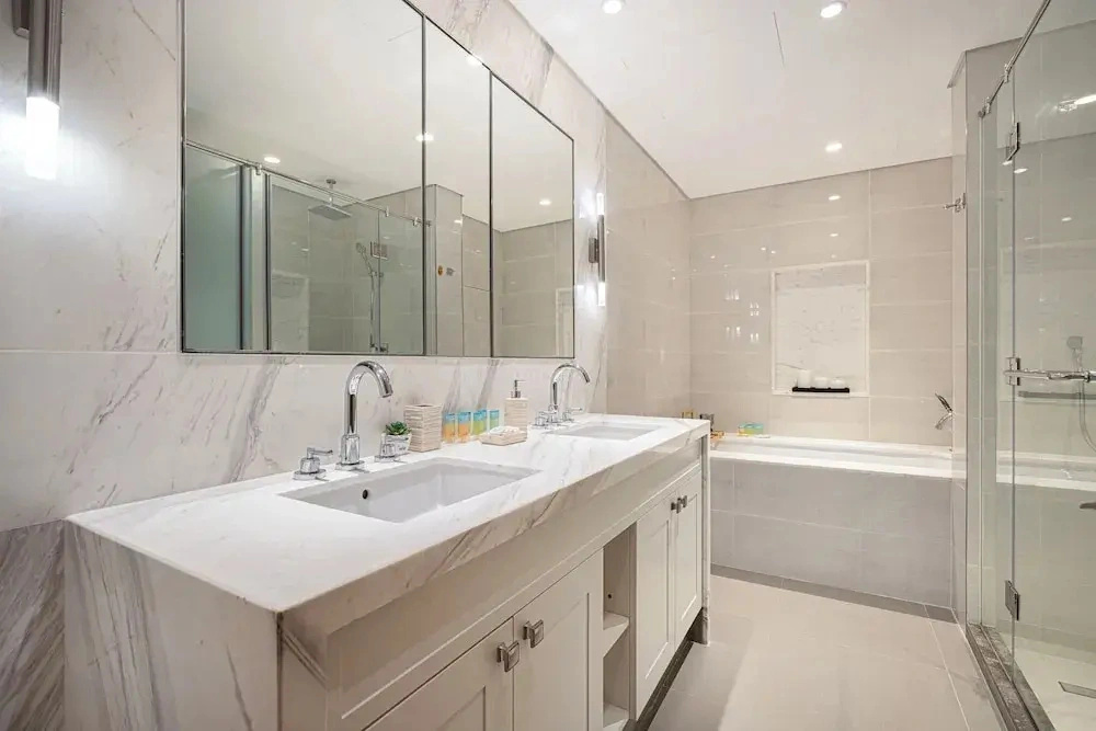 Roomszy Residences - Opera Grand