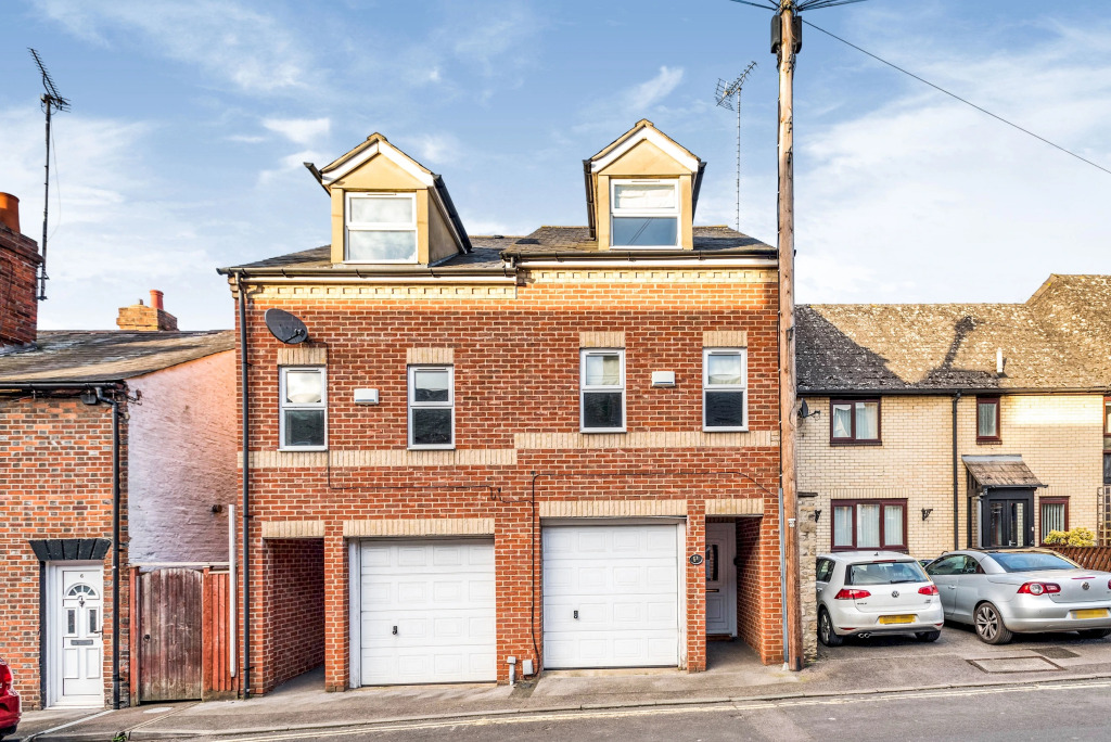 The St Clements Townhouse 3 Bedroom Bijou central