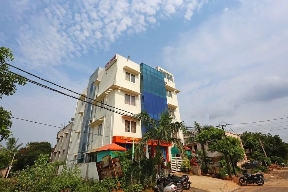 OYO 3869 Hotel Daaven